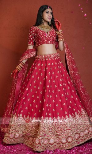 magnificent-red-bridal-lehenga-with-designer-choli-43437-800x1100